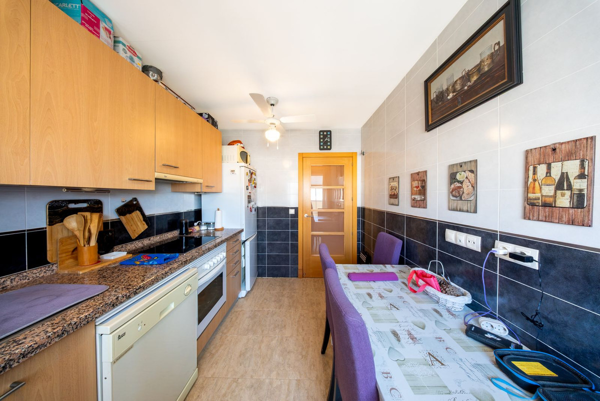 2 Bed Apartment for sale in Estepona Costa Del Sol, Málaga, Spain