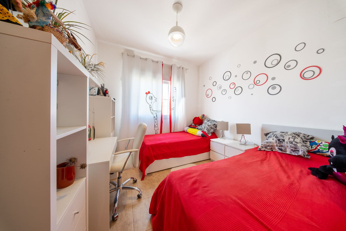 2 Bed Apartment for sale in Estepona Costa Del Sol, Málaga, Spain