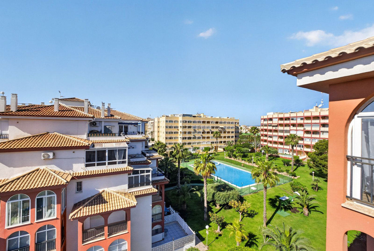 Se vende Ático de 3 dormitorios en Costa Blanca, Alicante, España