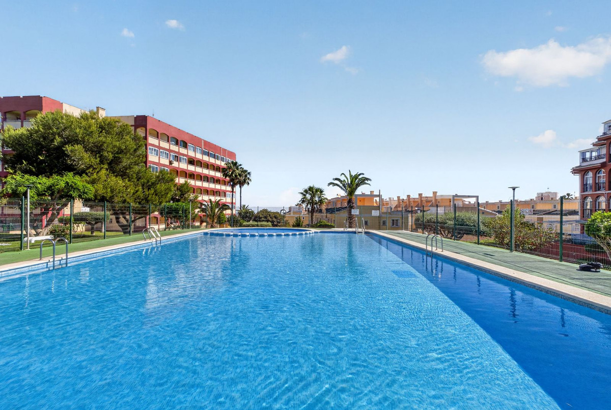 Se vende Ático de 3 dormitorios en Costa Blanca, Alicante, España