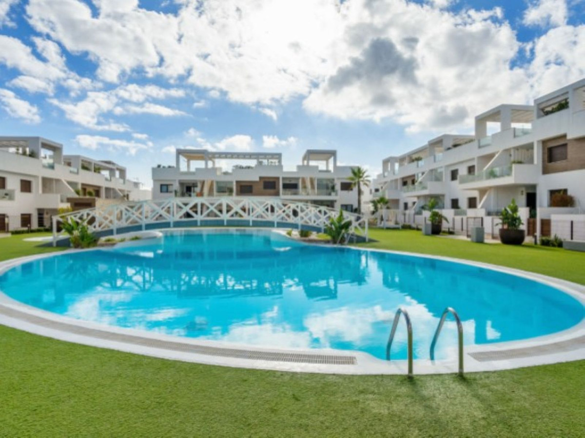 4 Bed Townhouse for sale in Los Balcones Costa Blanca, Alicante, Spain