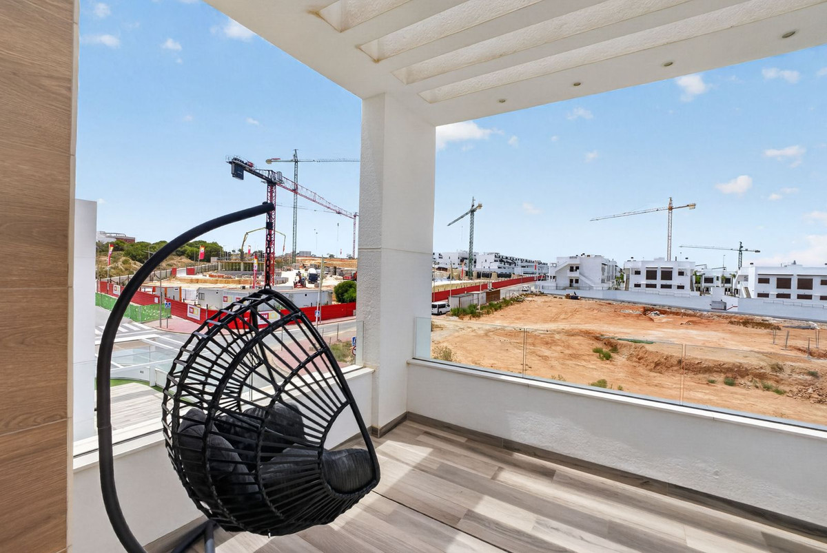 4 Bed Townhouse for sale in Los Balcones Costa Blanca, Alicante, Spain