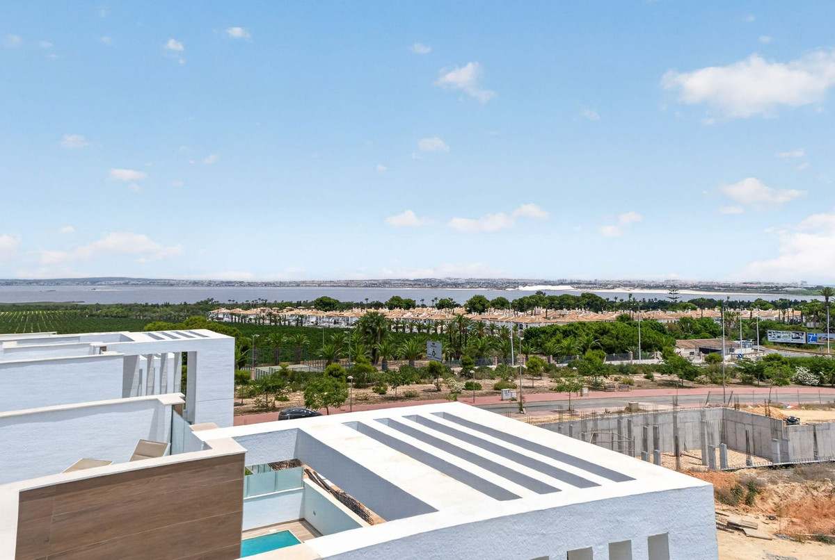 4 Bed Townhouse for sale in Los Balcones Costa Blanca, Alicante, Spain