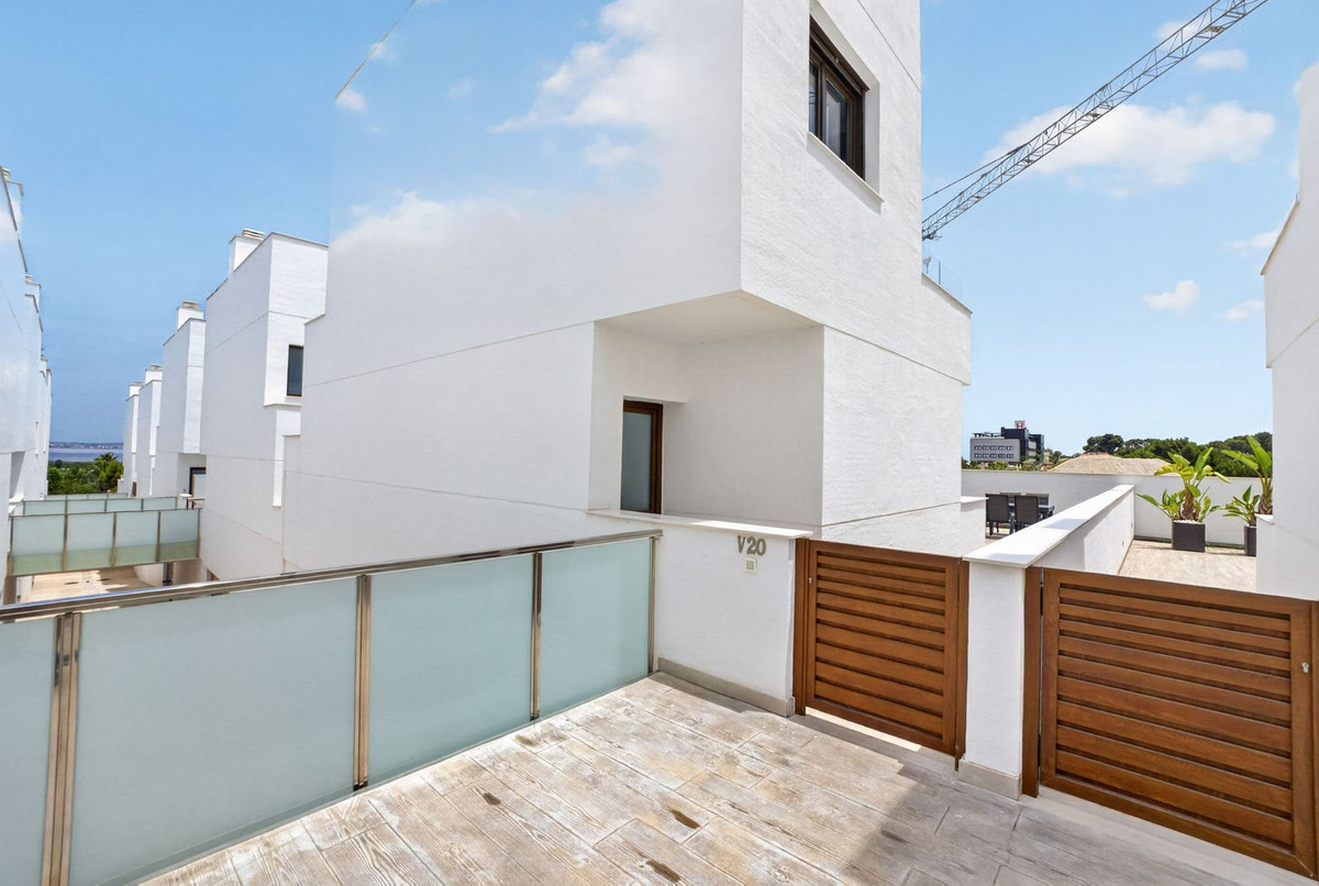 4 Bed Townhouse for sale in Los Balcones Costa Blanca, Alicante, Spain