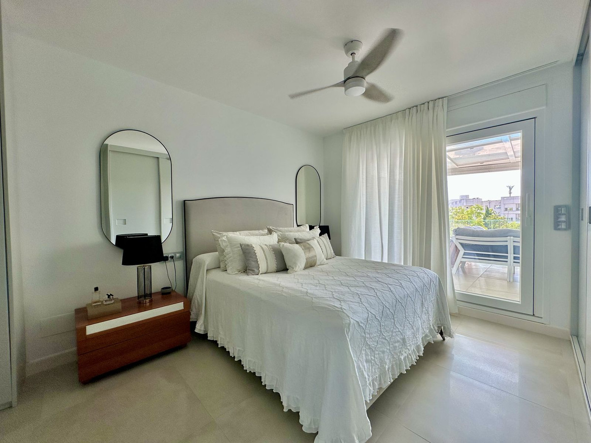 3 Bed Apartment for sale in Bajondillo Costa Del Sol, Málaga, Spain