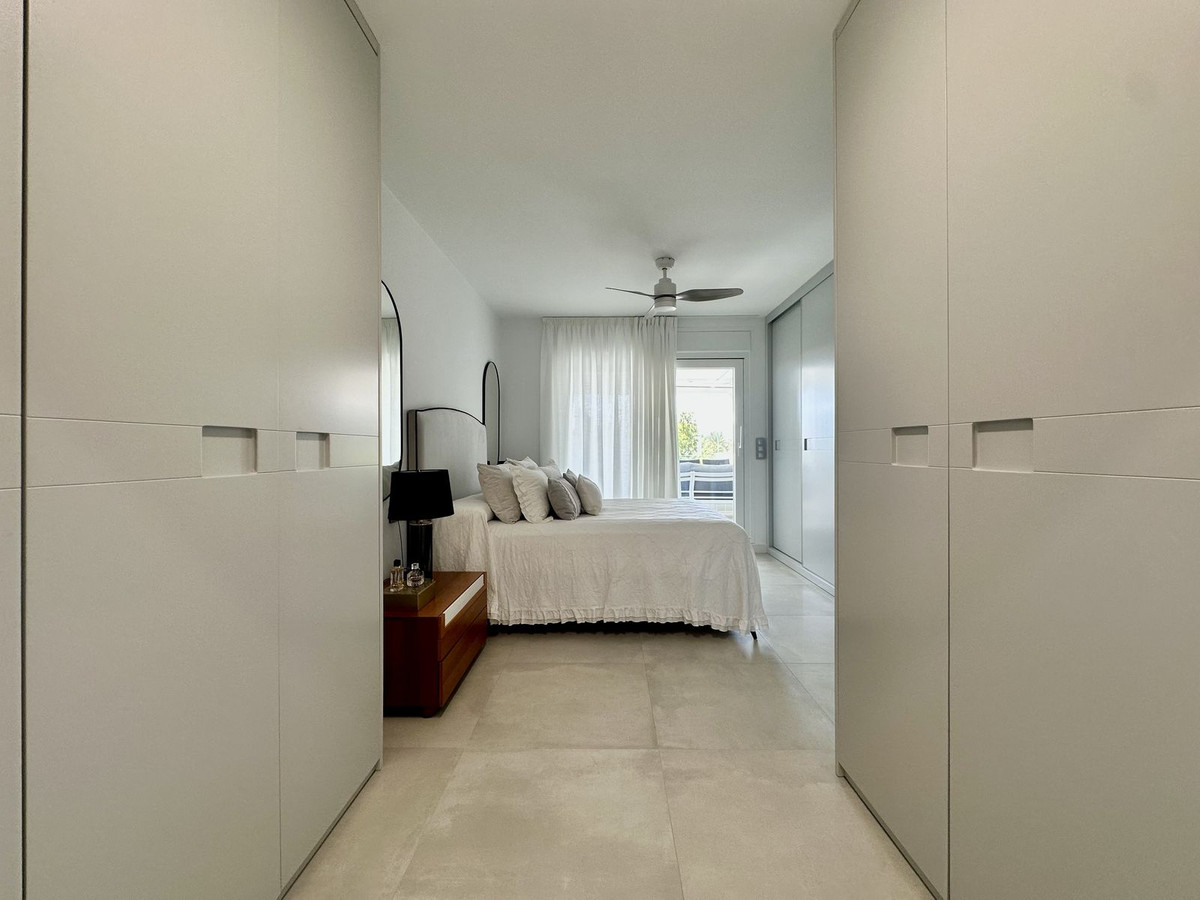 3 Bed Apartment for sale in Bajondillo Costa Del Sol, Málaga, Spain