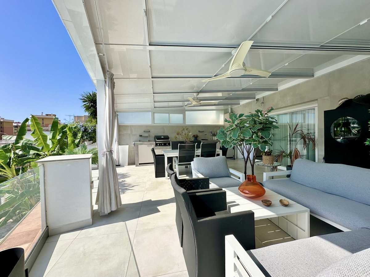 3 Bed Apartment for sale in Bajondillo Costa Del Sol, Málaga, Spain