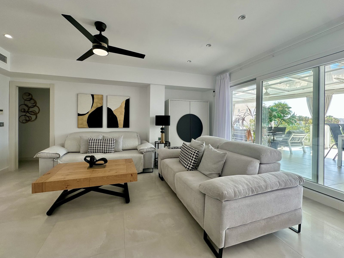 3 Bed Apartment for sale in Bajondillo Costa Del Sol, Málaga, Spain