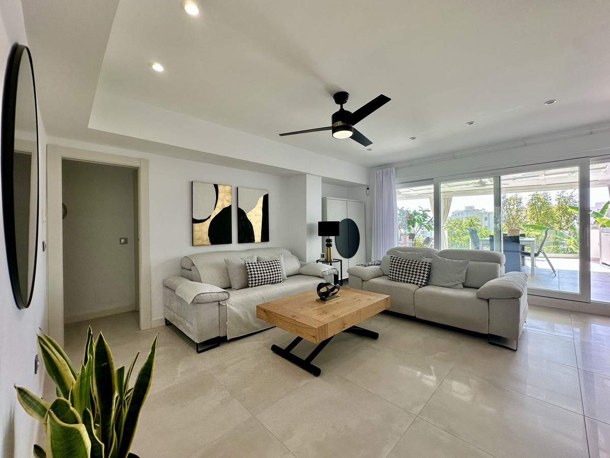 3 Bed Apartment for sale in Bajondillo Costa Del Sol, Málaga, Spain
