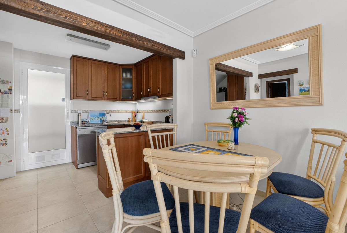 4 Bed Townhouse for sale in Aguas Nuevas Costa Blanca, Alicante, Spain