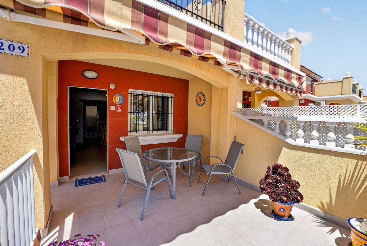 4 Bed Townhouse for sale in Aguas Nuevas Costa Blanca, Alicante, Spain