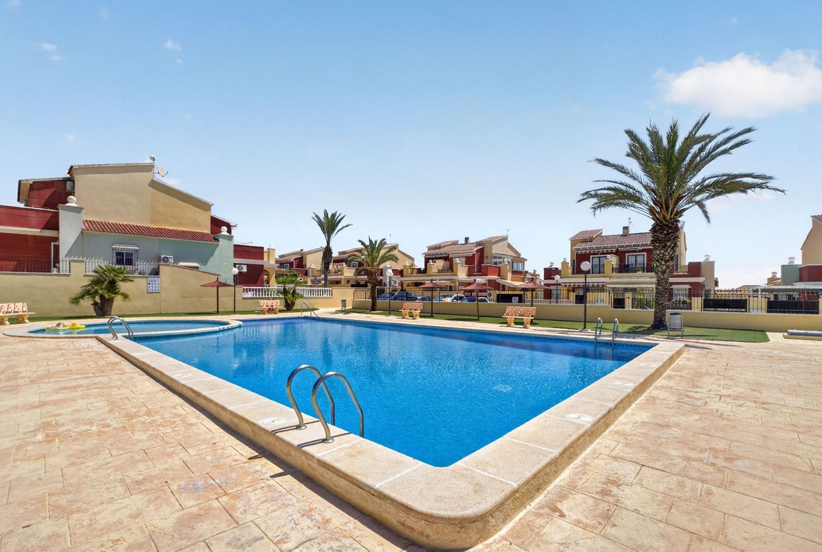 4 Bed Townhouse for sale in Aguas Nuevas Costa Blanca, Alicante, Spain