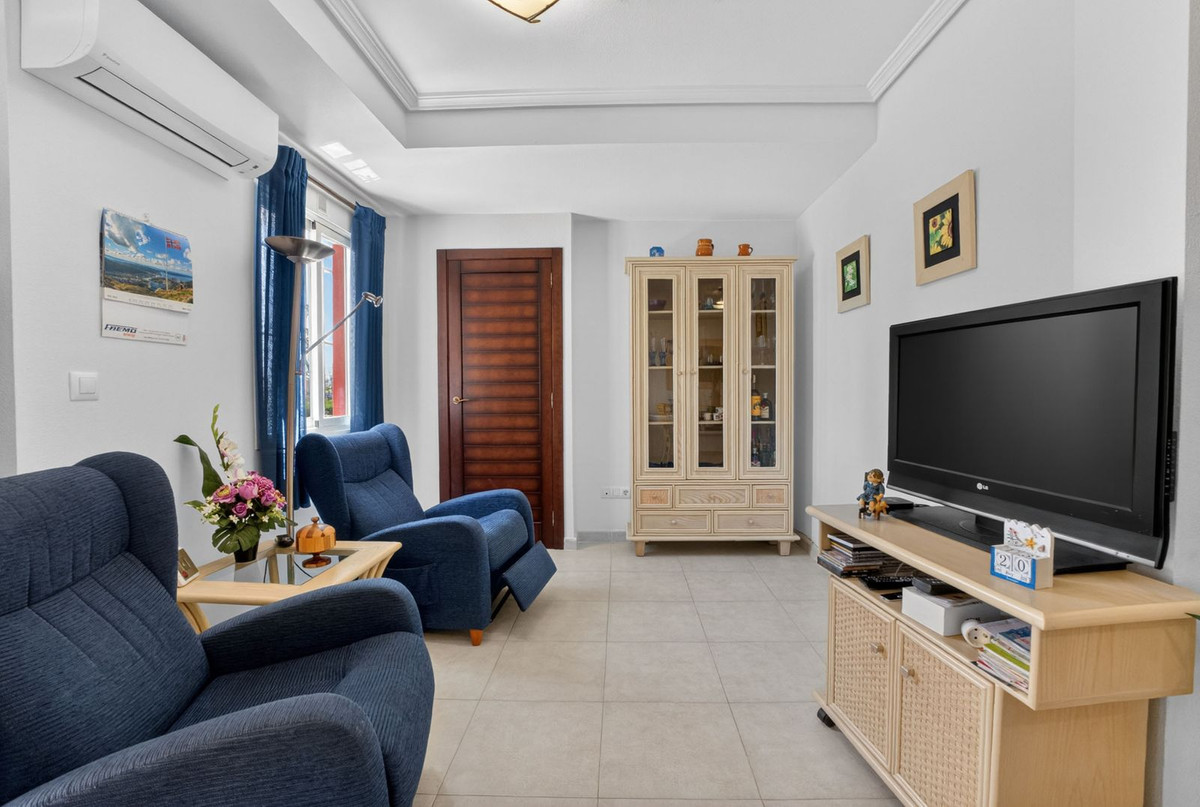 4 Bed Townhouse for sale in Aguas Nuevas Costa Blanca, Alicante, Spain
