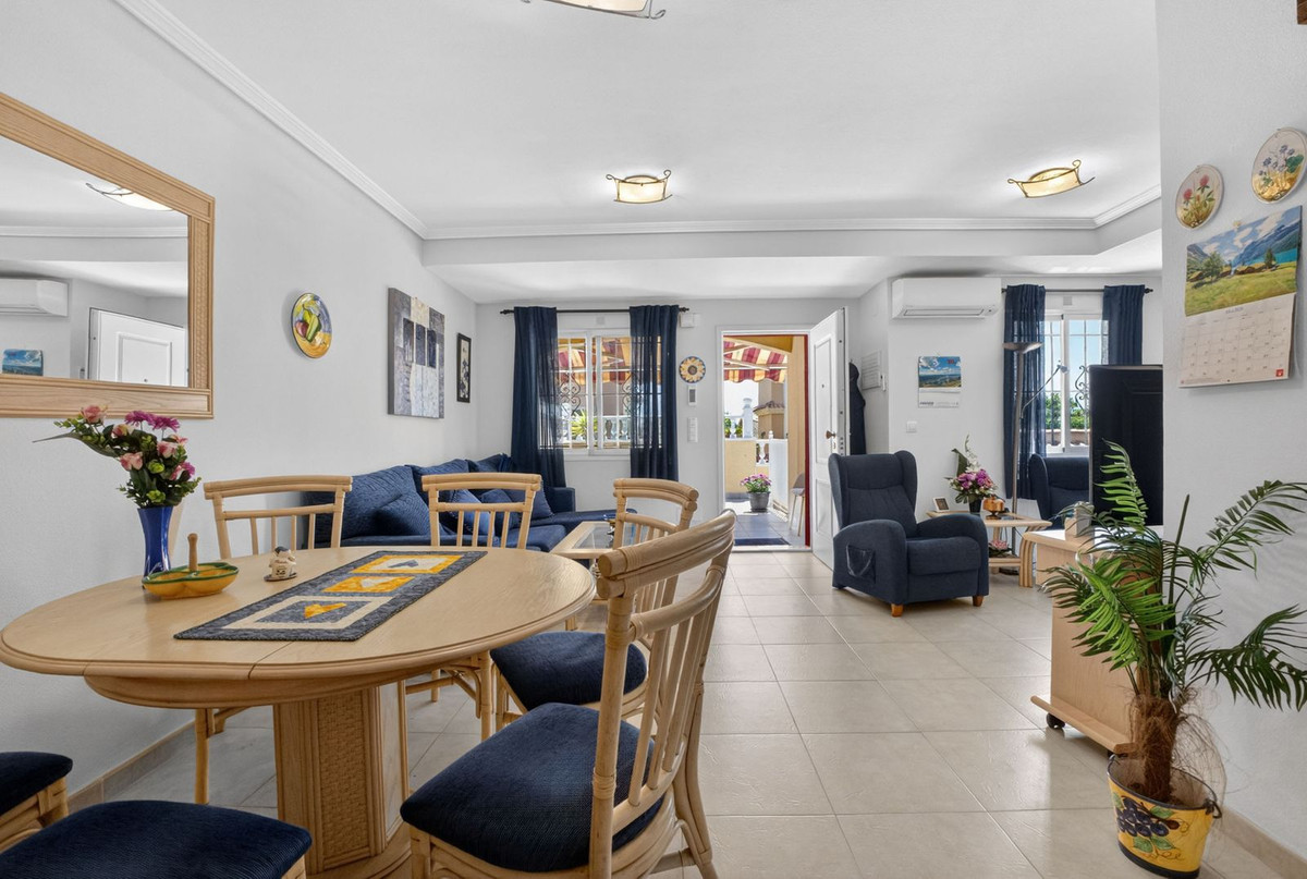 4 Bed Townhouse for sale in Aguas Nuevas Costa Blanca, Alicante, Spain
