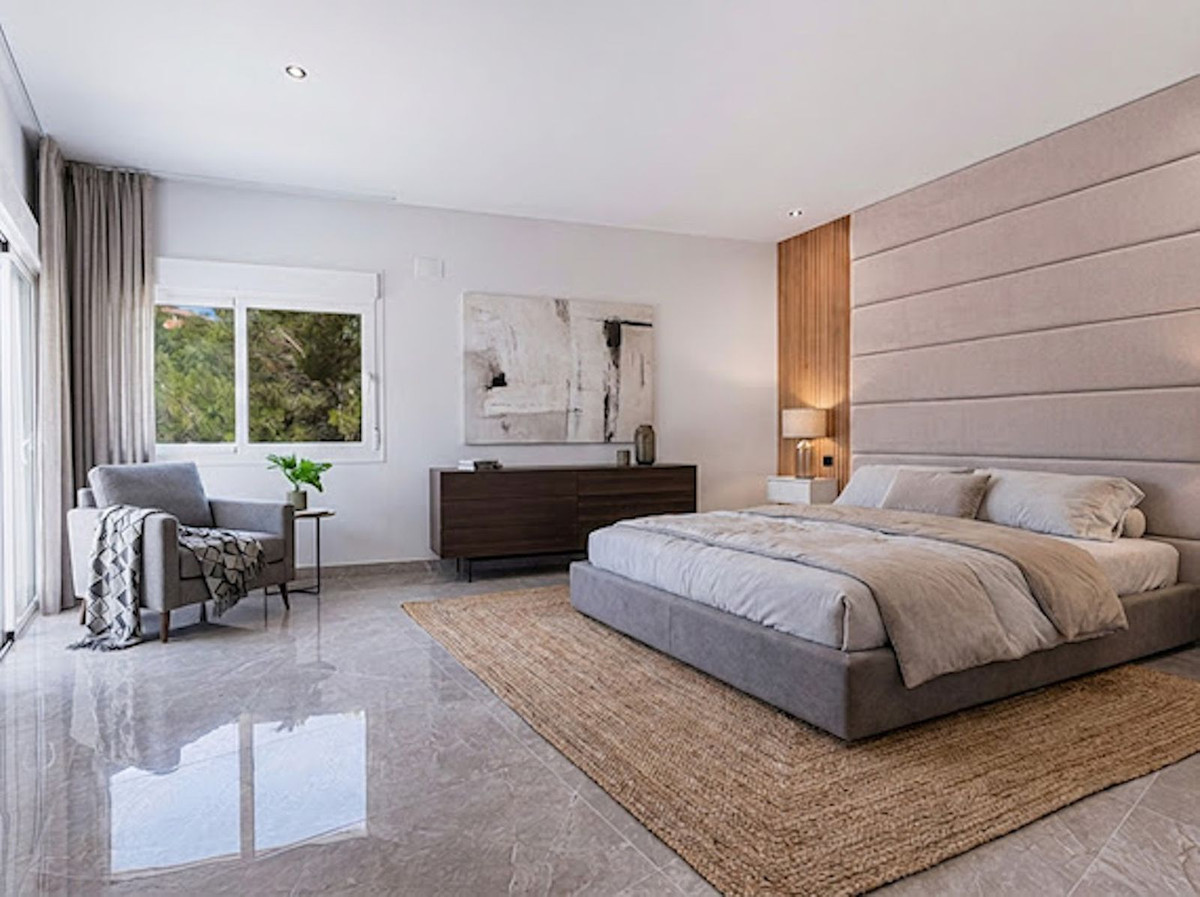 5 Bed Townhouse for sale in El Madroñal Costa Del Sol, Málaga, Spain