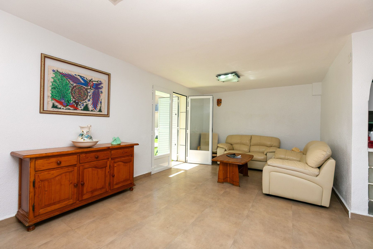 5 Bed Townhouse for sale in Orihuela Costa Costa Blanca, Alicante, Spain