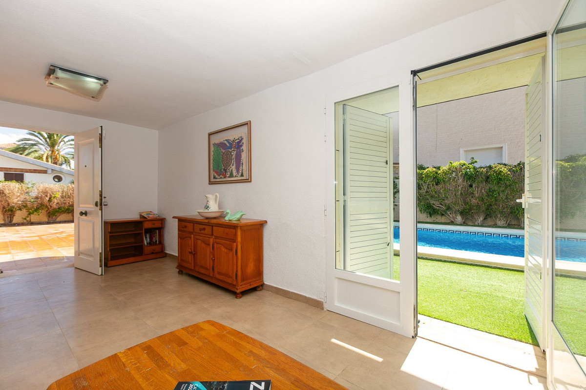 5 Bed Townhouse for sale in Orihuela Costa Costa Blanca, Alicante, Spain