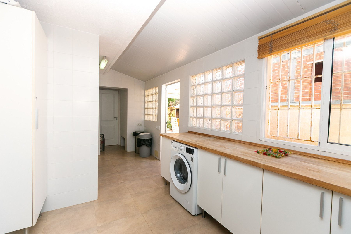 5 Bed Townhouse for sale in Orihuela Costa Costa Blanca, Alicante, Spain