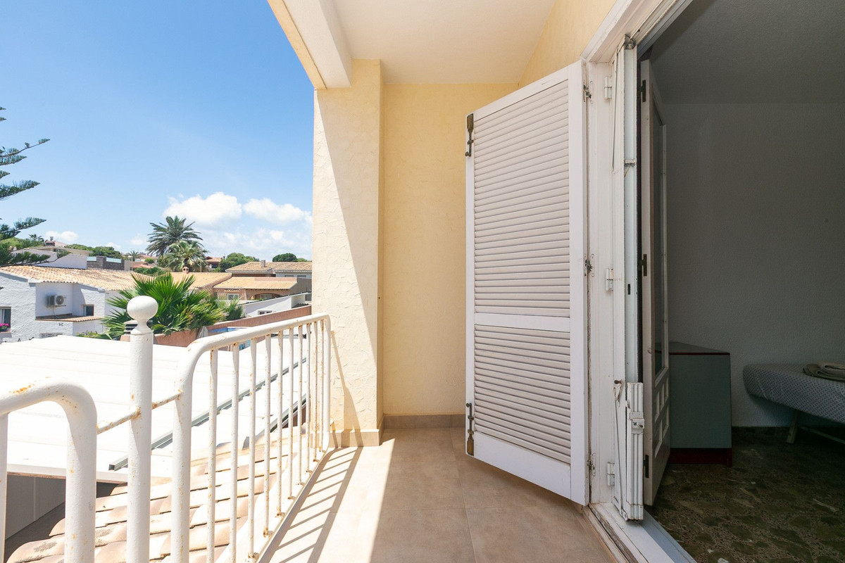 5 Bed Townhouse for sale in Orihuela Costa Costa Blanca, Alicante, Spain