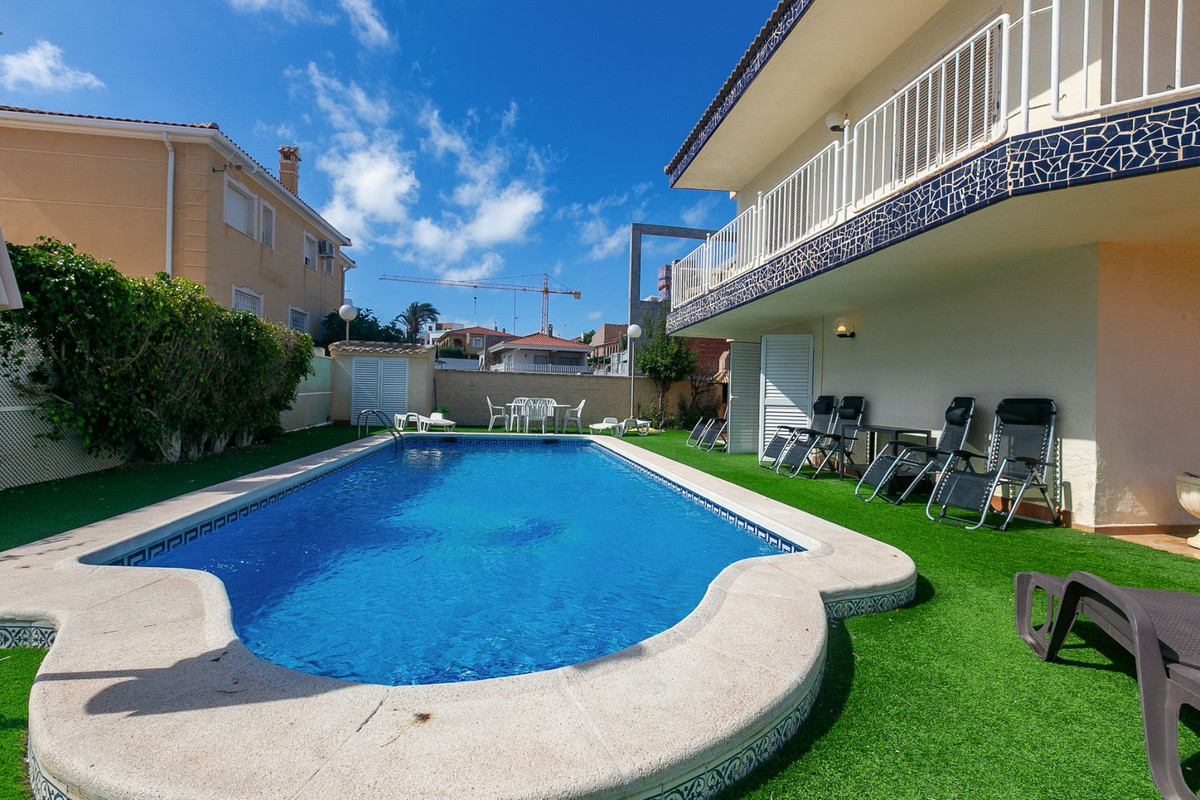 5 Bed Townhouse for sale in Orihuela Costa Costa Blanca, Alicante, Spain
