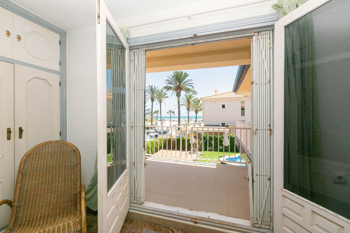 5 Bed Townhouse for sale in Orihuela Costa Costa Blanca, Alicante, Spain