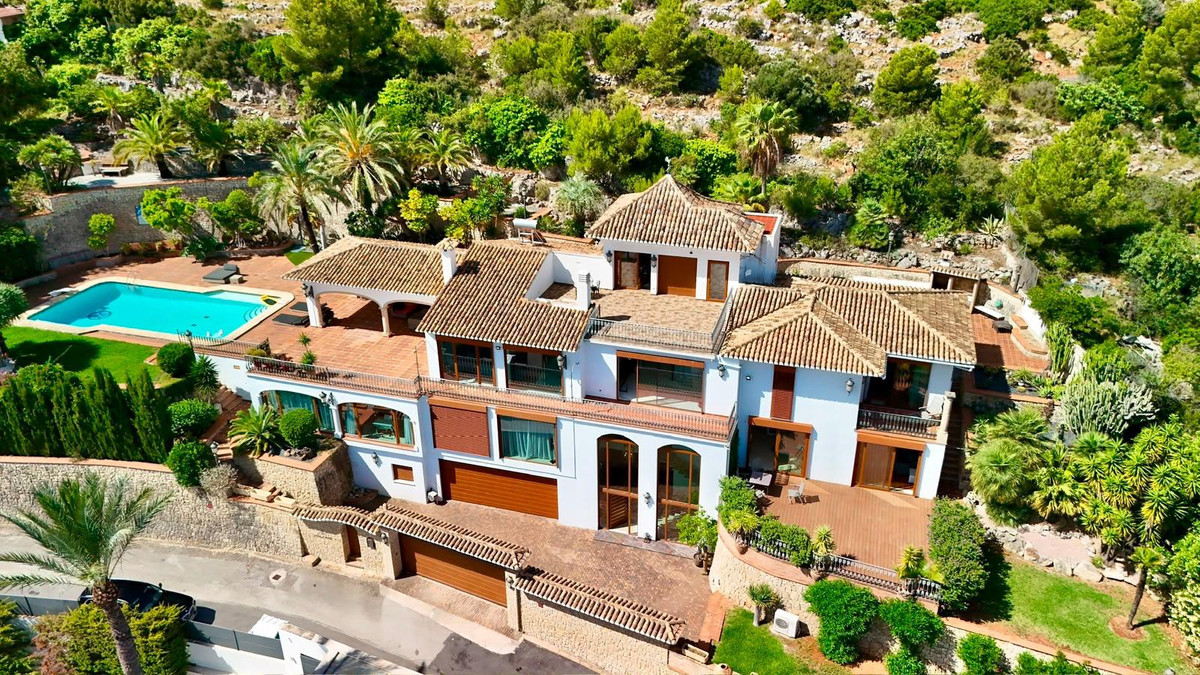 4 Bed Townhouse for sale in Denia Costa Blanca, Alicante, Spain