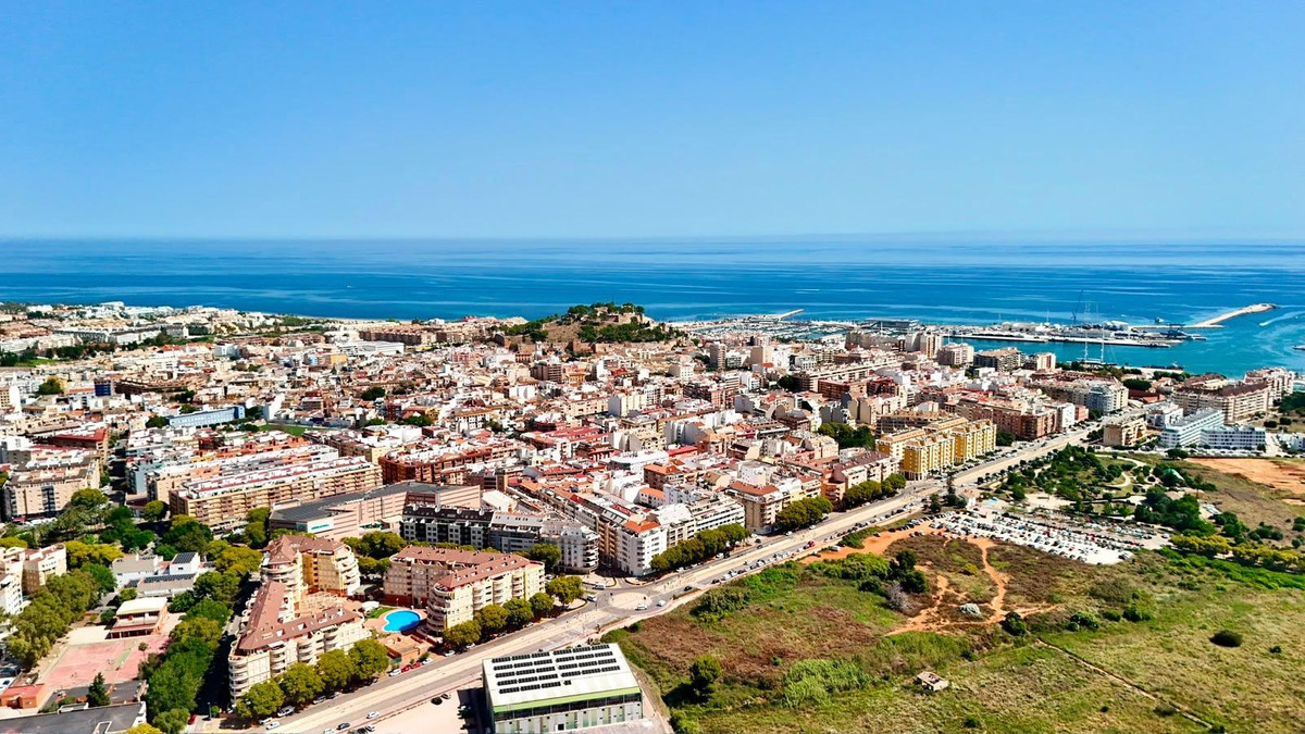 4 Bed Townhouse for sale in Denia Costa Blanca, Alicante, Spain