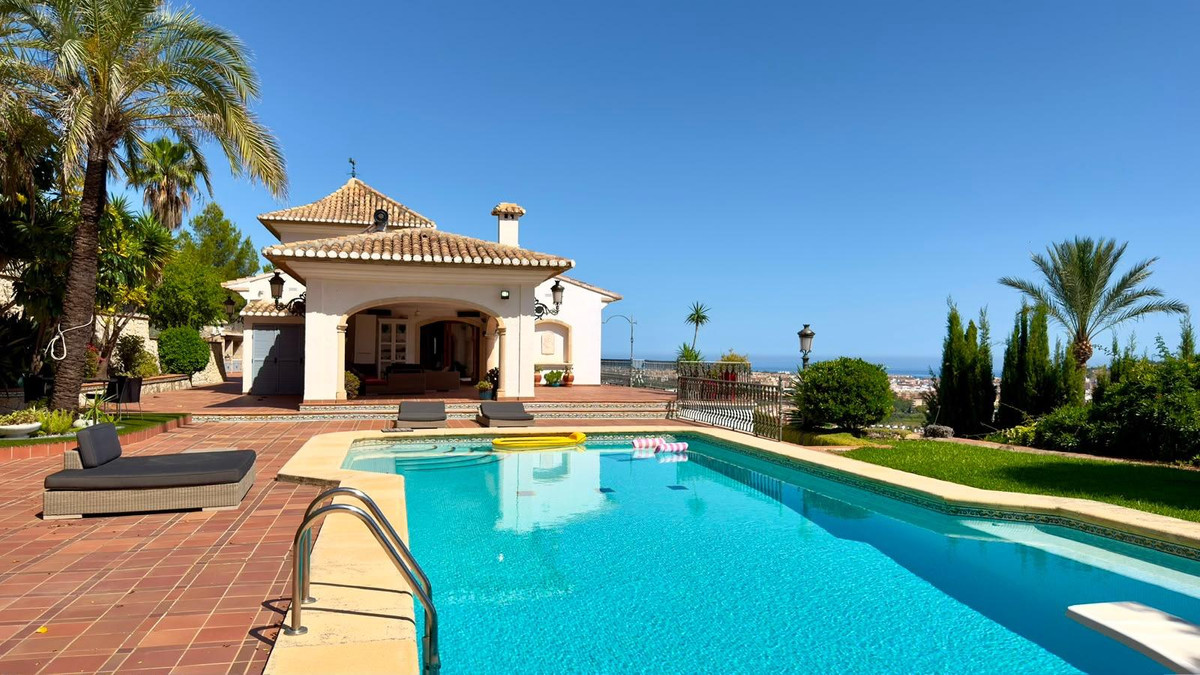 4 Bed Townhouse for sale in Denia Costa Blanca, Alicante, Spain