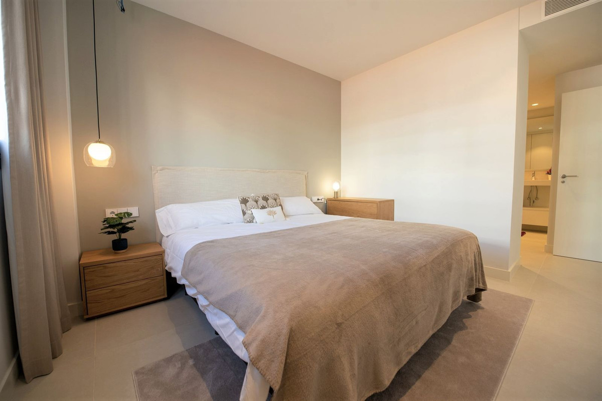 Se vende Apartamento Planta Media de 2 dormitorios en Costa Del Sol, Málaga, España