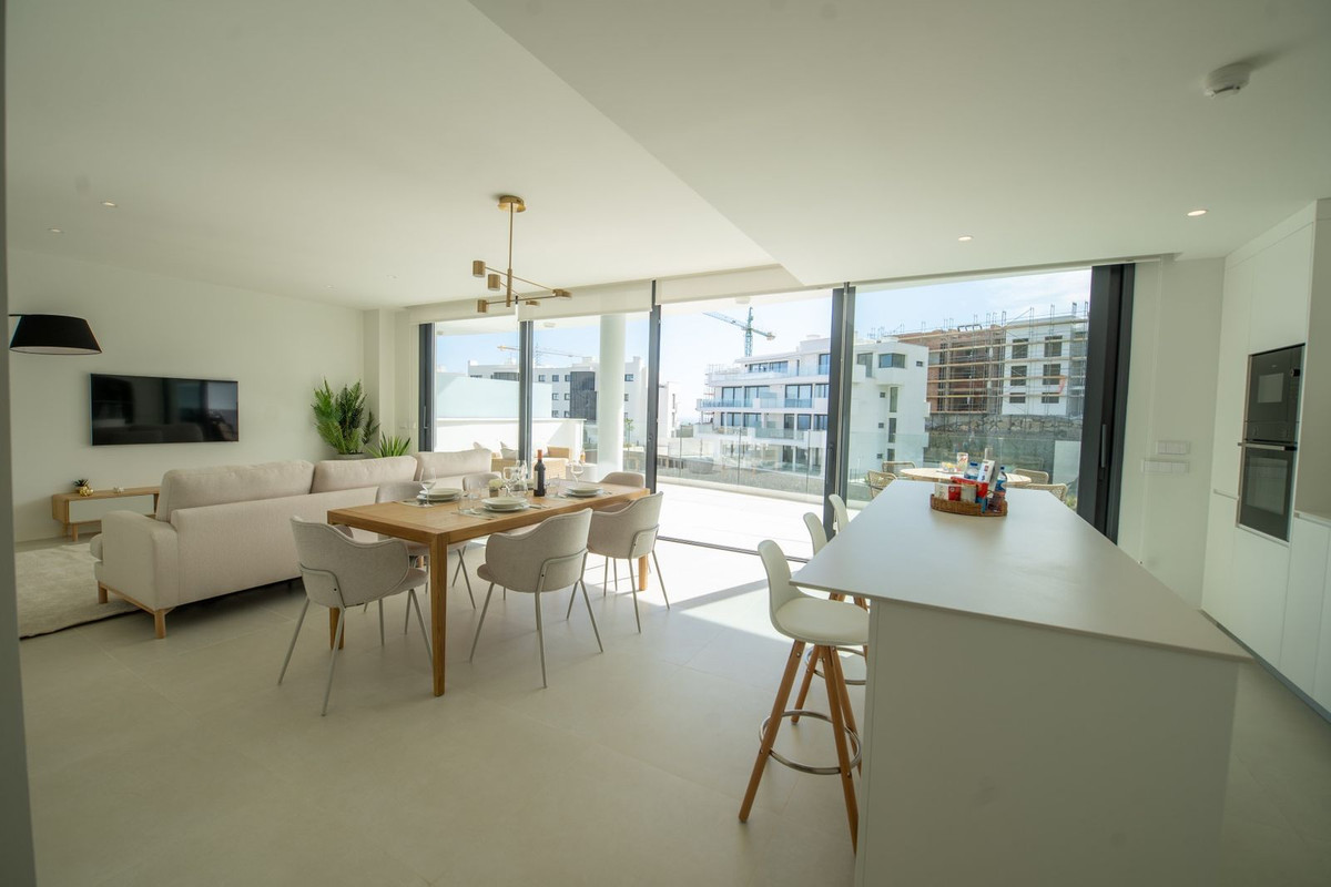 Se vende Apartamento Planta Media de 2 dormitorios en Costa Del Sol, Málaga, España