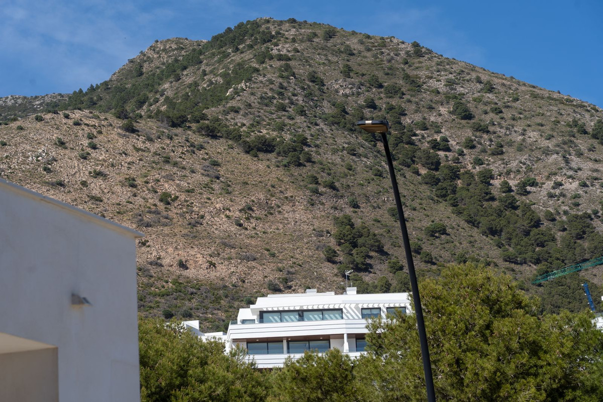 Se vende Apartamento Planta Media de 2 dormitorios en Costa Del Sol, Málaga, España