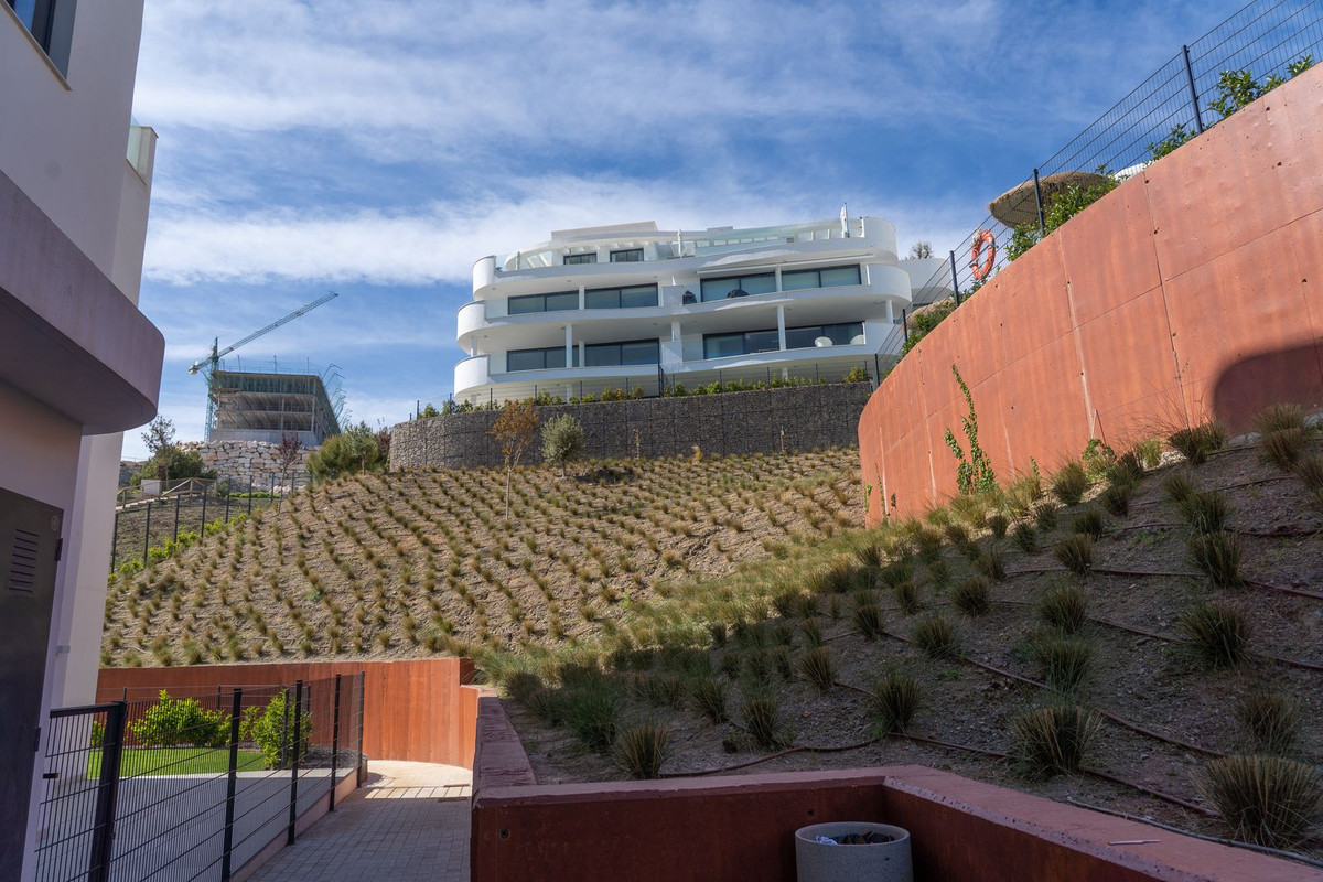 Se vende Apartamento Planta Media de 2 dormitorios en Costa Del Sol, Málaga, España