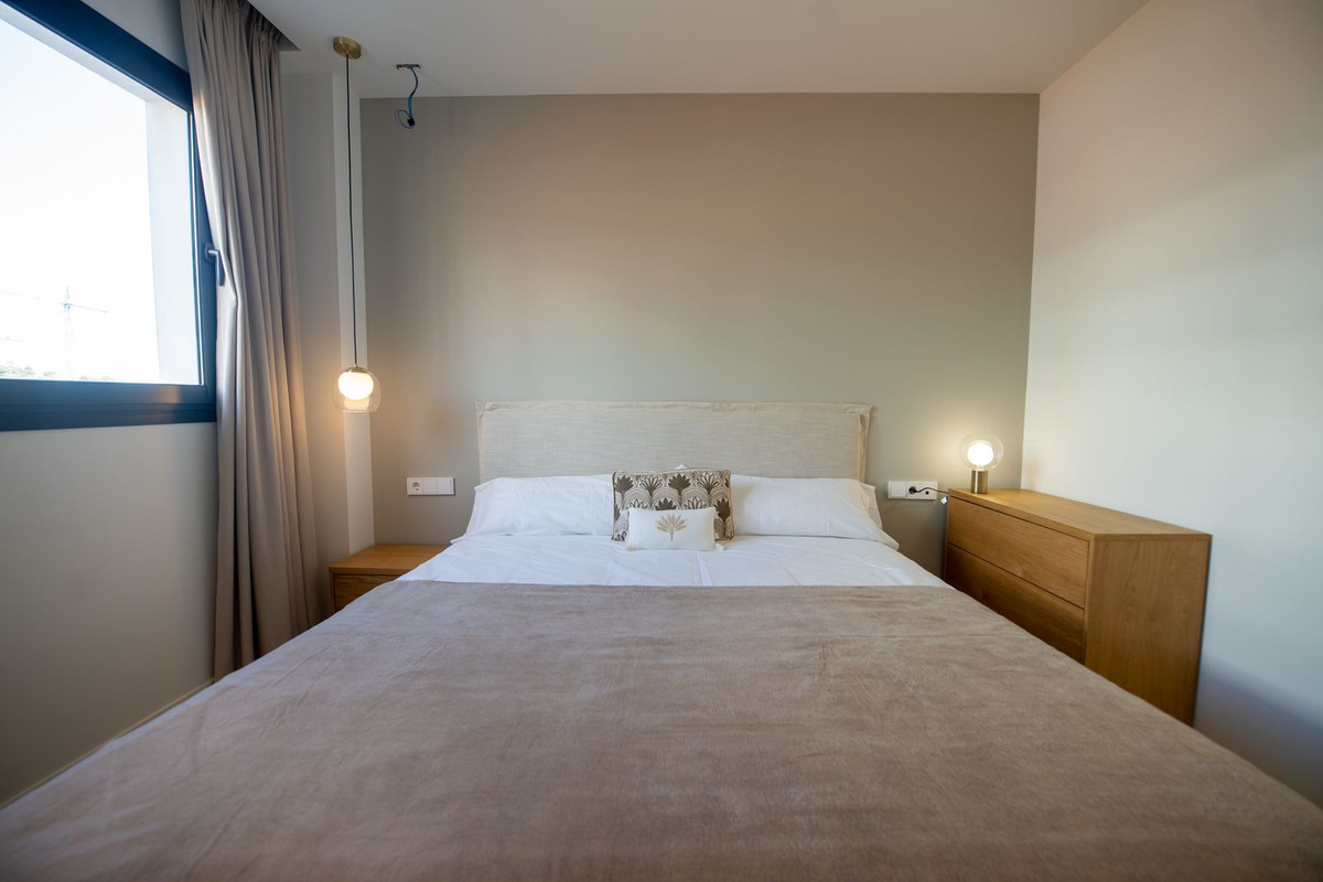 Se vende Apartamento Planta Media de 2 dormitorios en Costa Del Sol, Málaga, España