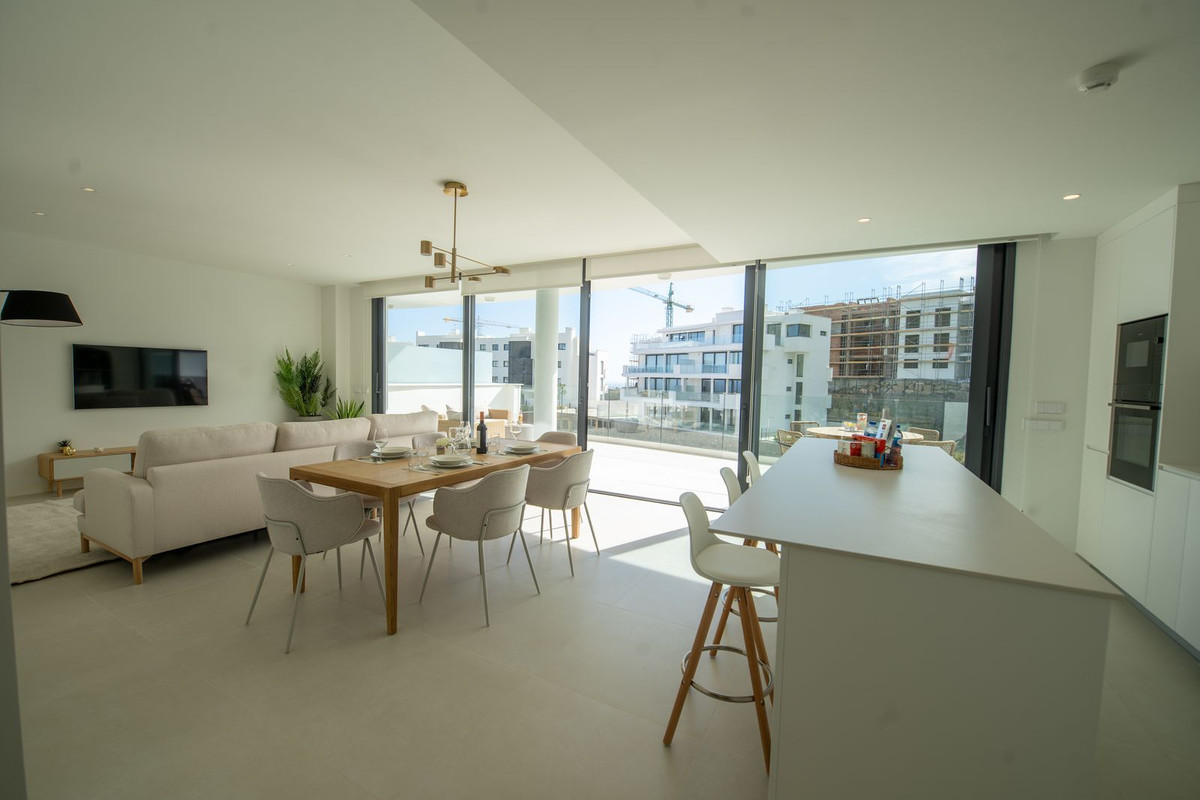 Se vende Apartamento Planta Media de 2 dormitorios en Costa Del Sol, Málaga, España