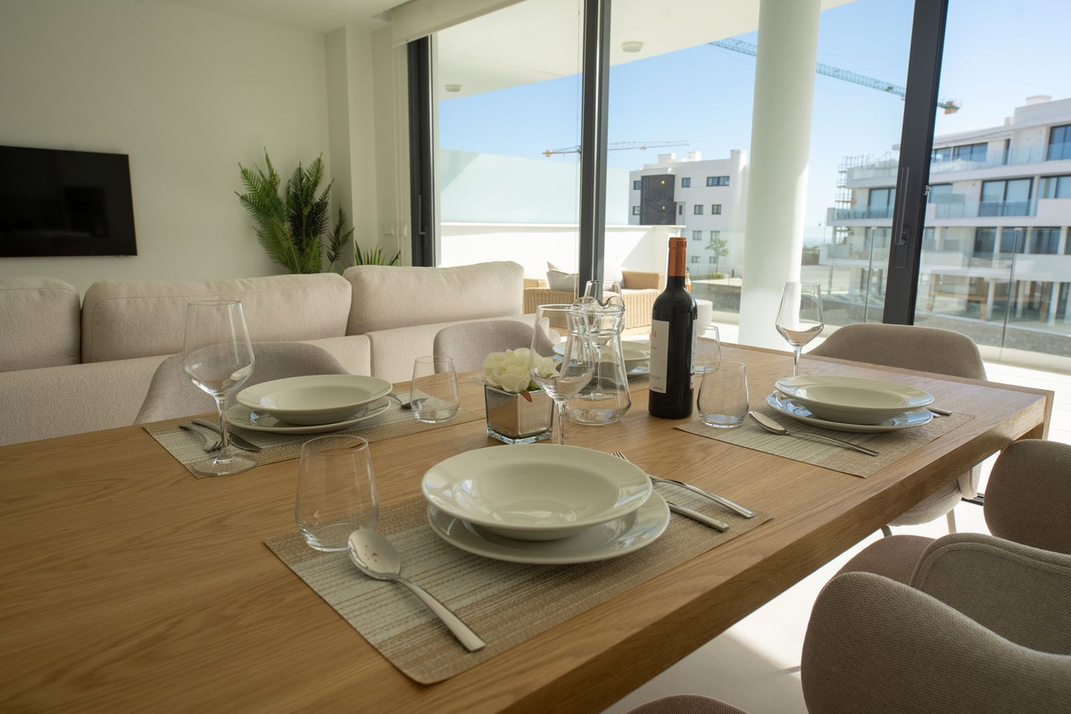 Se vende Apartamento Planta Media de 2 dormitorios en Costa Del Sol, Málaga, España