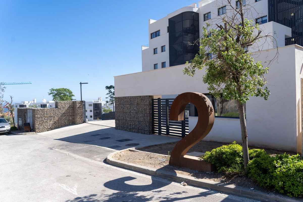 Se vende Apartamento Planta Media de 2 dormitorios en Costa Del Sol, Málaga, España
