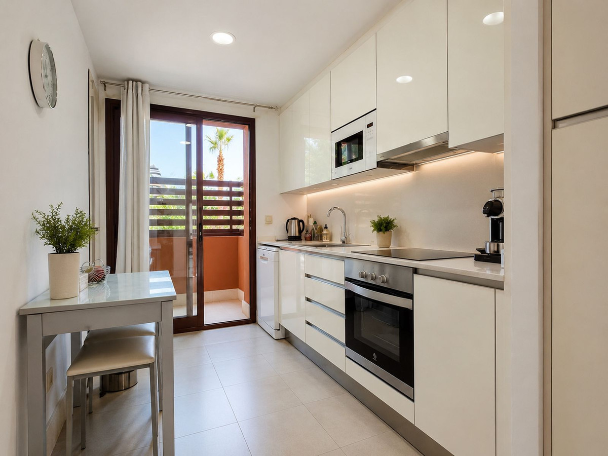2 Bed Apartment for sale in Los Flamingos Costa Del Sol, Málaga, Spain