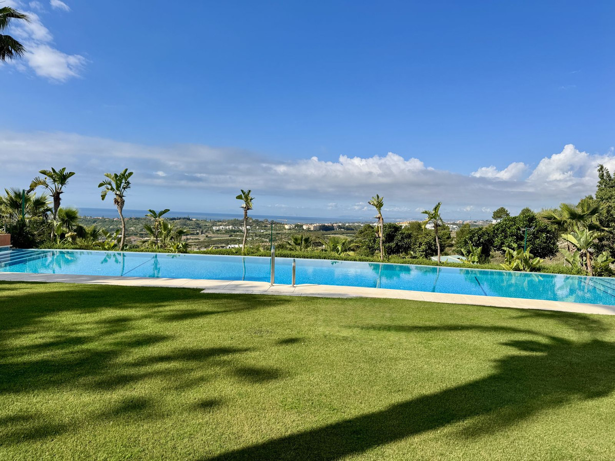 2 Bed Apartment for sale in Los Flamingos Costa Del Sol, Málaga, Spain
