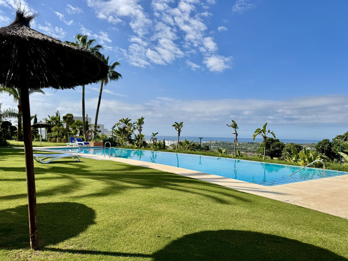 2 Bed Apartment for sale in Los Flamingos Costa Del Sol, Málaga, Spain