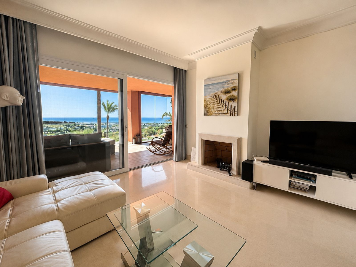 2 Bed Apartment for sale in Los Flamingos Costa Del Sol, Málaga, Spain
