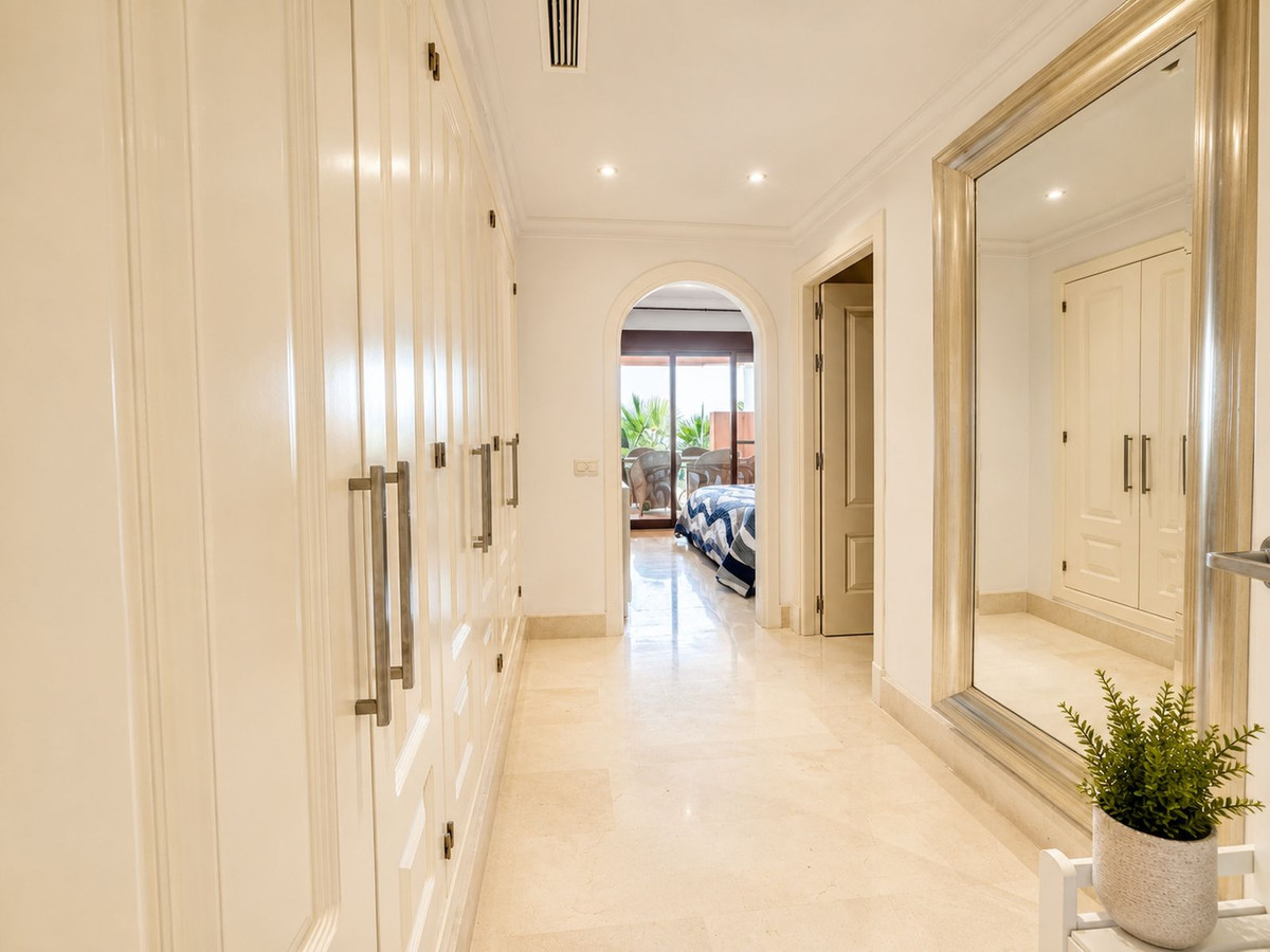 2 Bed Apartment for sale in Los Flamingos Costa Del Sol, Málaga, Spain