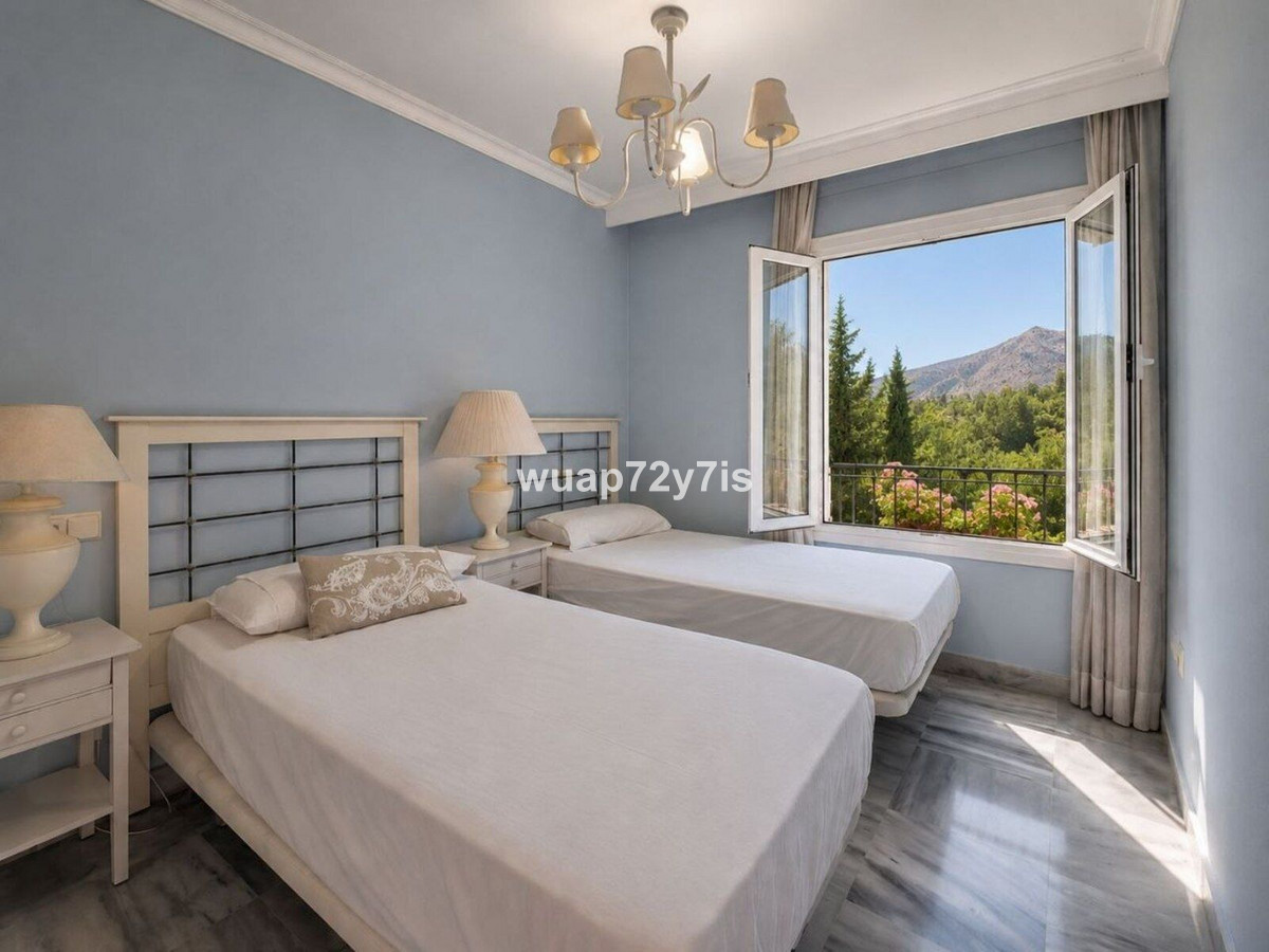 2 Bed Apartment for sale in Nueva Andalucía Costa Del Sol, Málaga, Spain