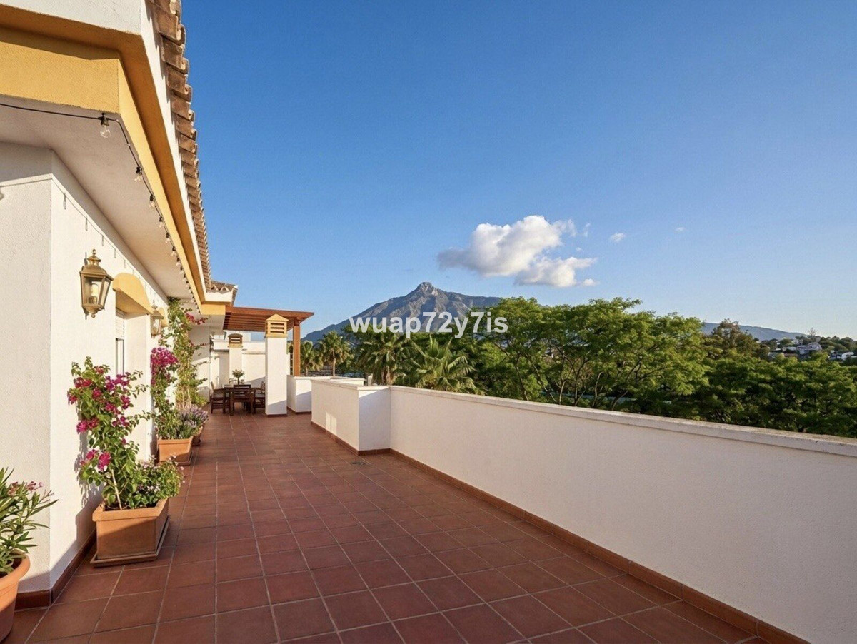 2 Bed Apartment for sale in Nueva Andalucía Costa Del Sol, Málaga, Spain