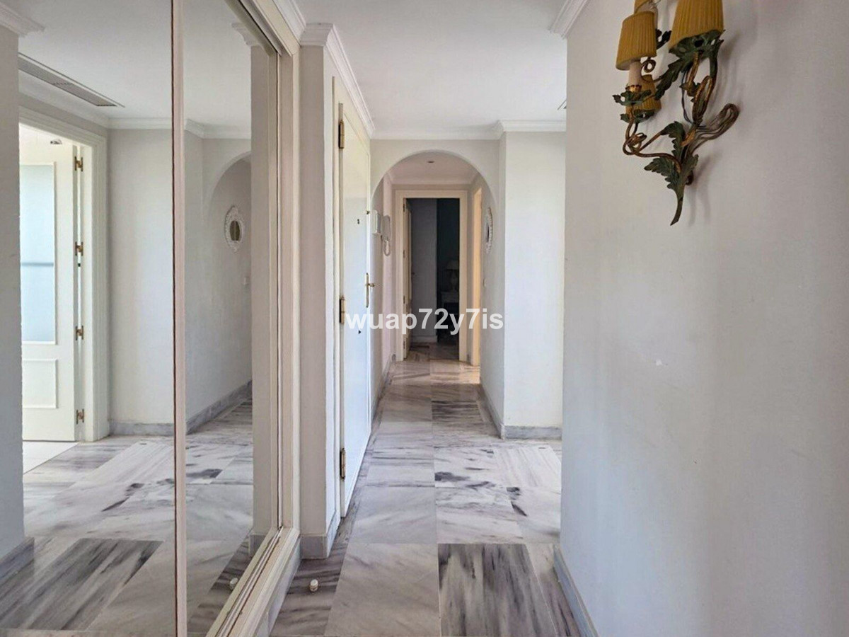 2 Bed Apartment for sale in Nueva Andalucía Costa Del Sol, Málaga, Spain
