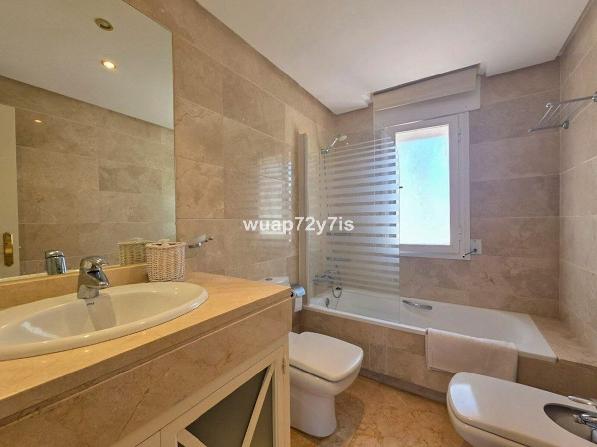 2 Bed Apartment for sale in Nueva Andalucía Costa Del Sol, Málaga, Spain