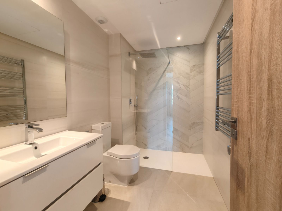 3 Bed Apartment for sale in San Roque Club Costa Del Sol, Cádiz, Spain