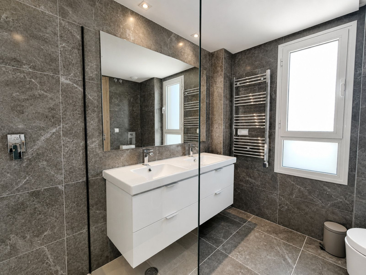 3 Bed Apartment for sale in San Roque Club Costa Del Sol, Cádiz, Spain