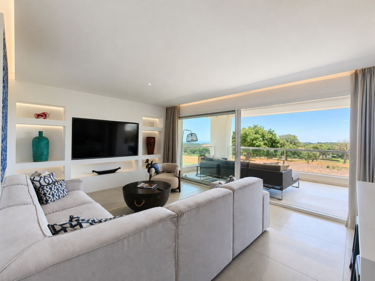 3 Bed Apartment for sale in San Roque Club Costa Del Sol, Cádiz, Spain