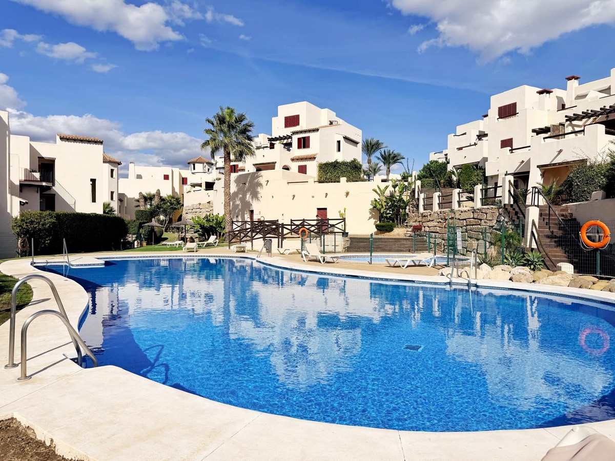 Se vende Apartamento Planta Baja de 2 dormitorios en Costa Del Sol, Málaga, España