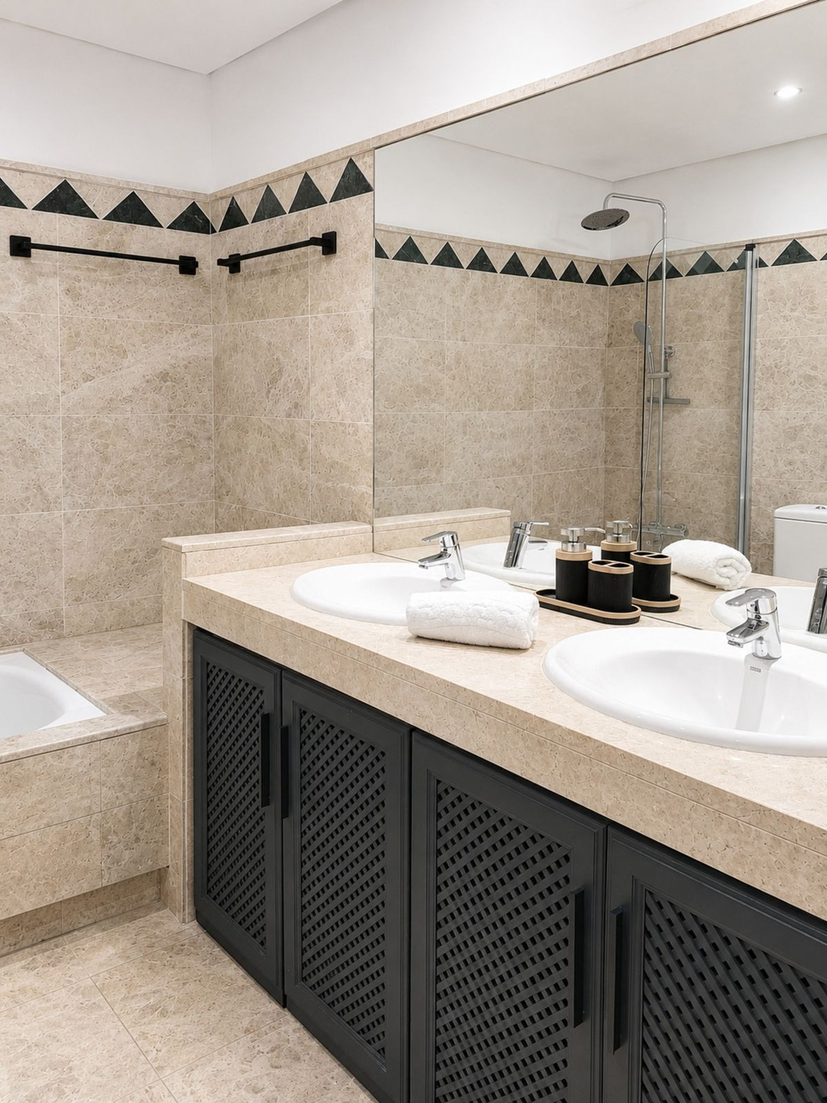 3 Bed Apartment for sale in San Roque Club Costa Del Sol, Cádiz, Spain